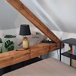 Exclusives Loft, Klimaanlage, Eigener Parkplatz, Netflix, Dominospizza, Wallbox Apartment