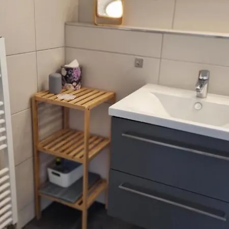 Exclusives Loft, Klimaanlage, Privat Parkplatz, Netflix, Wallbox, Dominospizza *